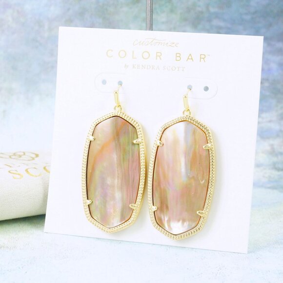 Kendra Scott Danielle Brown Pearl Earrings Gold Plated - Picture 2 of 6